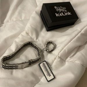 Icelink braclet and ring adjustable at any jeweler